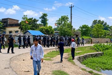 विराटनगरमा पोखरीबाट शव उठाउने क्रममा तनाव, २१ सेल अश्रुग्याँस प्रहार